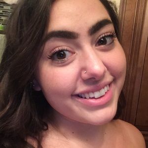 Meet your Posher, Rebecca